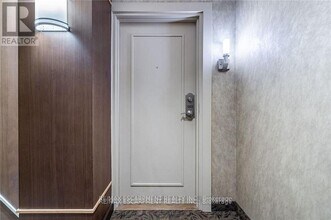 360 Pearl St in Burlington, ON - Building Photo - Building Photo