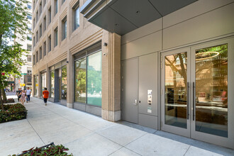 116 University Pl in New York, NY - Foto de edificio - Building Photo