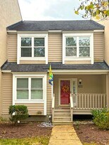 10007 Bellona Ct in Richmond, VA - Building Photo