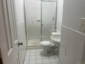 69-03 Bayfield Ave in Queens, NY - Building Photo - Building Photo