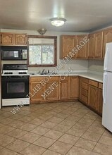 434 W Clark St in Freeport, IL - Building Photo - Building Photo