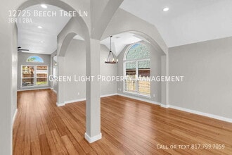 12725 Beech Tree Ln in Euless, TX - Building Photo - Building Photo