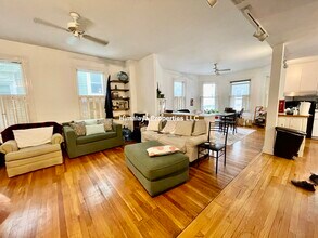 54 Fayette St, Unit 1 in Cambridge, MA - Building Photo - Building Photo