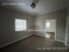 2423 Center St in Little Rock, AR - Building Photo - Building Photo
