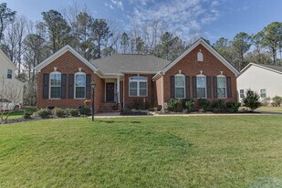 13318 Beacon Hill Way in Carrollton, VA - Building Photo