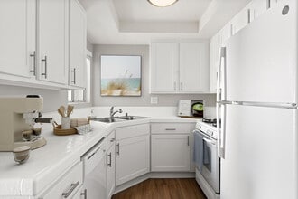 Colony Parc in Ventura, CA - Foto de edificio - Building Photo