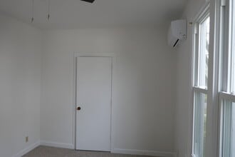 600 W Colonial Ave in Elizabeth City, NC - Building Photo - Building Photo