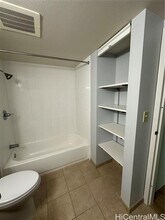 1315 Kalakaua Ave in Honolulu, HI - Building Photo - Building Photo