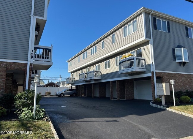 property at 109 Cliff Ave