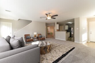 11023 Vanilla Cir in Houston, TX - Building Photo - Building Photo