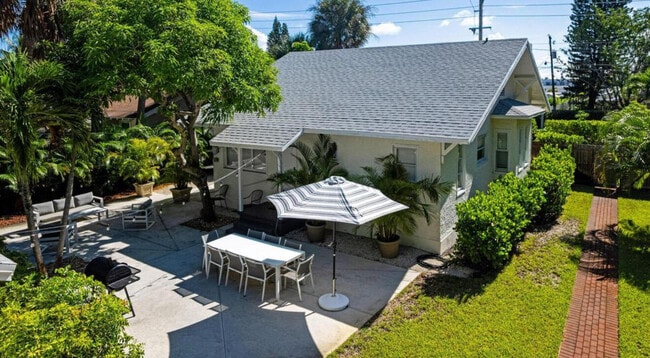 5301 N Flagler Dr in West Palm Beach, FL - Building Photo - Building Photo