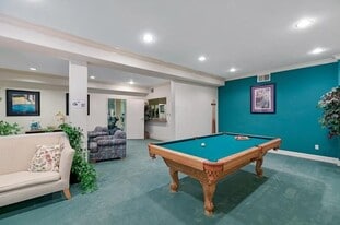 390 S Sepulveda Blvd, Unit 311 in Los Angeles, CA - Building Photo