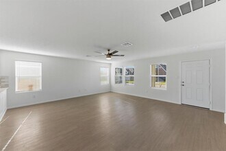 385 Keefer in Kyle, TX - Building Photo - Building Photo