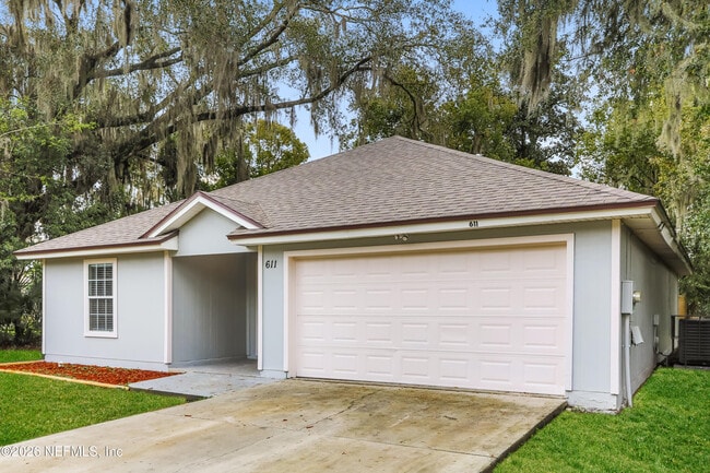 611 Gum St in Green Cove Springs, FL - Building Photo - Building Photo