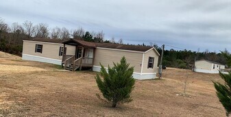 20 Herschel's Way in Jasper, AL - Building Photo