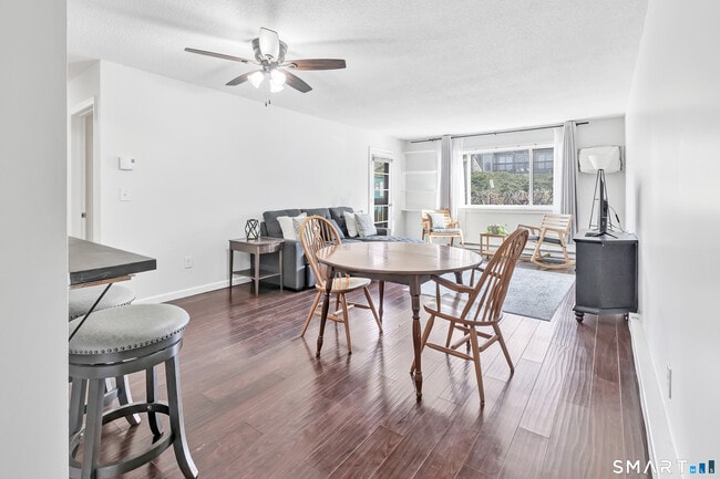 2980 Madison Ave in Bridgeport, CT - Building Photo - Building Photo