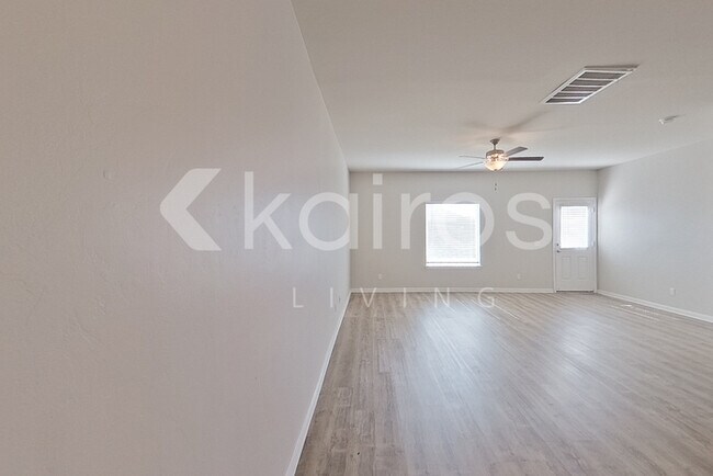 920 NW 4th St in Newcastle, OK - Foto de edificio - Building Photo