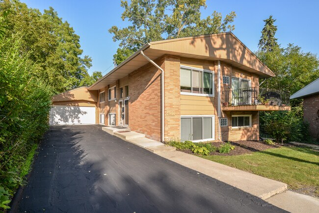427 Ventura Ct in Ann Arbor, MI - Building Photo - Building Photo