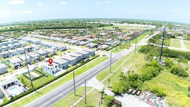 715 SE 17th Ave in Homestead, FL - Building Photo - Building Photo