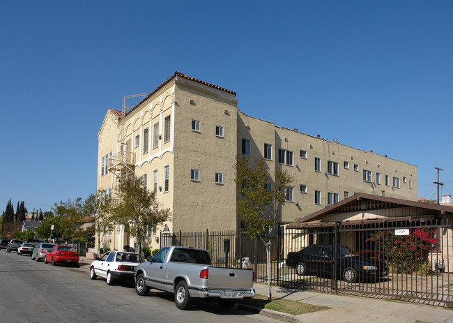 320 N Ardmore Ave Apartments in Los Angeles, CA - Foto de edificio - Building Photo