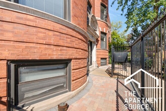 4010 S Calumet Ave, Unit 1S in Chicago, IL - Foto de edificio - Building Photo