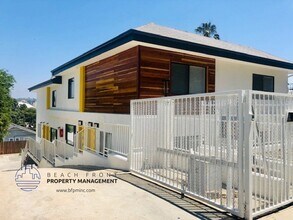 1737 Kent St. in Los Angeles, CA - Foto de edificio - Building Photo