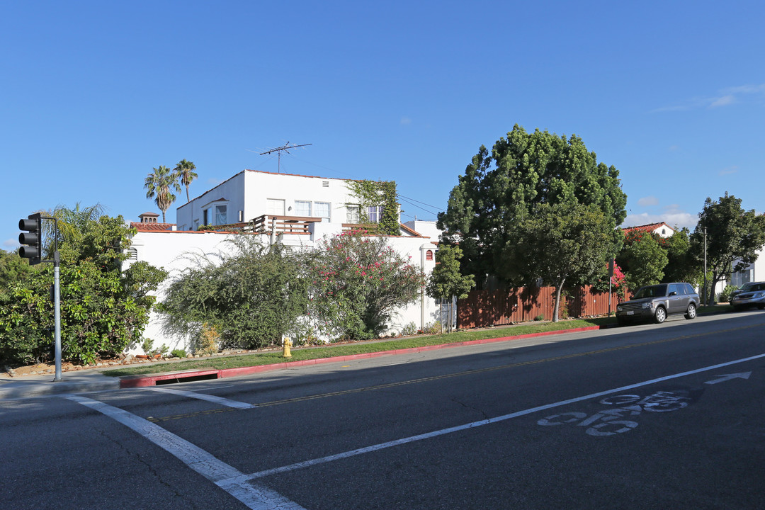 1707 Arizona Ave in Santa Monica, CA - Building Photo