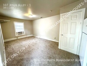 107 Jesus Alley in San Antonio, TX - Building Photo - Building Photo