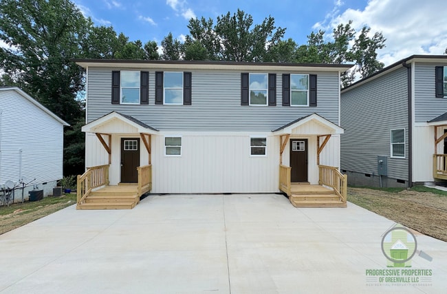 property at 5 Robin Hood Rd