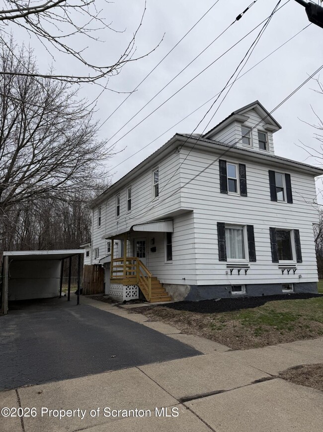 property at 1154 Murray St