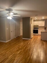 520 Collinsford Rd in Tallahassee, FL - Foto de edificio - Building Photo