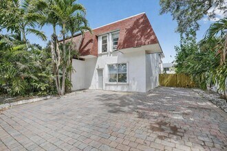 5514 SW 44th Terrace in Fort Lauderdale, FL - Building Photo - Building Photo