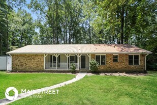 2673 Green Valley Ct in Snellville, GA - Building Photo