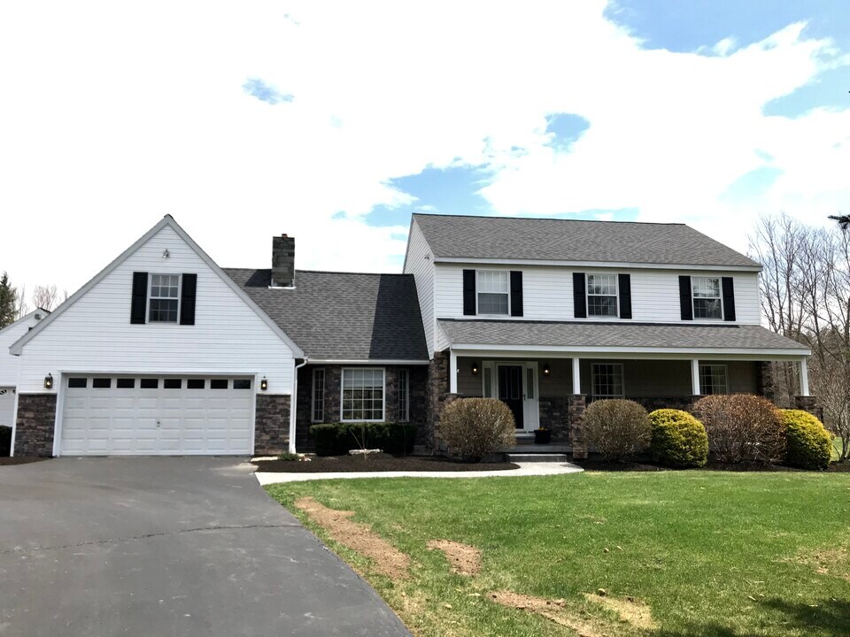 116 Old Stage Rd in East Berne, NY - Building Photo