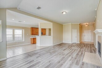 2011 Pinecreek Pass Ln in Katy, TX - Building Photo - Building Photo