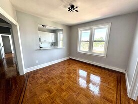 159 Hutton St in Jersey City, NJ - Building Photo