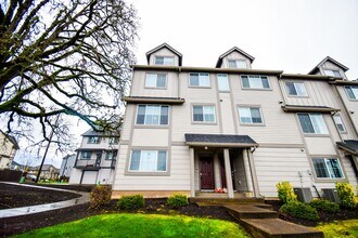 17022 SW Lemongrass Ln in Tigard, OR - Building Photo - Building Photo