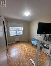 309-970 EGLINTON Ave in Toronto, ON - Building Photo - Building Photo