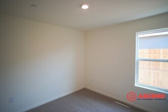 8322 Georgetown Dr in Bakersfield, CA - Building Photo - Building Photo
