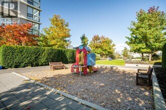7555 Alderbridge Wy in Richmond, BC - Building Photo - Building Photo