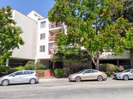 288 Whitmore St in Oakland, CA - Building Photo