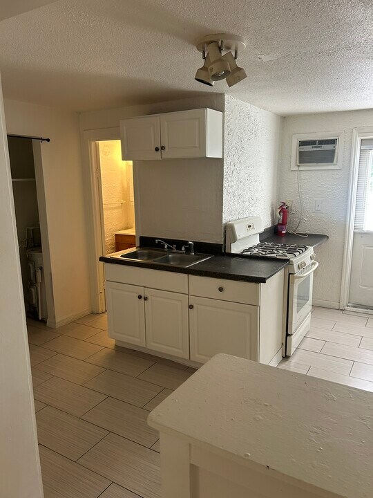 370 3rd St NW in Largo, FL - Building Photo