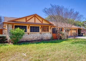 922 Clearview Dr in San Antonio, TX - Building Photo
