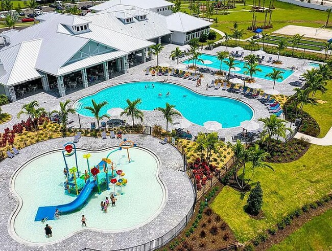 15057 Lyla Ter in Bradenton, FL - Building Photo - Building Photo