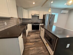 3042 Hermosa Ave in Glendale, CA - Building Photo - Building Photo