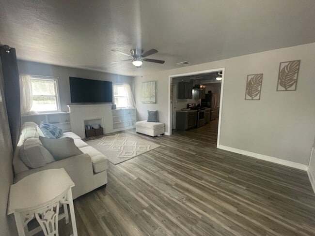 322 Beverly Dr in Corpus Christi, TX - Building Photo - Building Photo