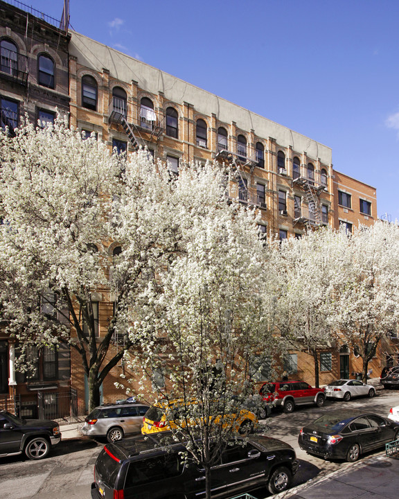 612 E 11th St in New York, NY - Foto de edificio