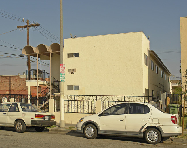 1322 2nd Ave in Los Angeles, CA - Foto de edificio - Building Photo