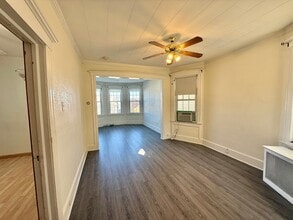 216 Laurel Ave in Kearny, NJ - Foto de edificio - Building Photo