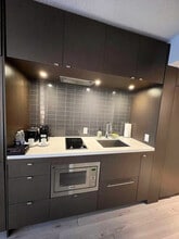 116 Yorkville Ave, Unit SI ID1494686P in Toronto, ON - Building Photo - Building Photo